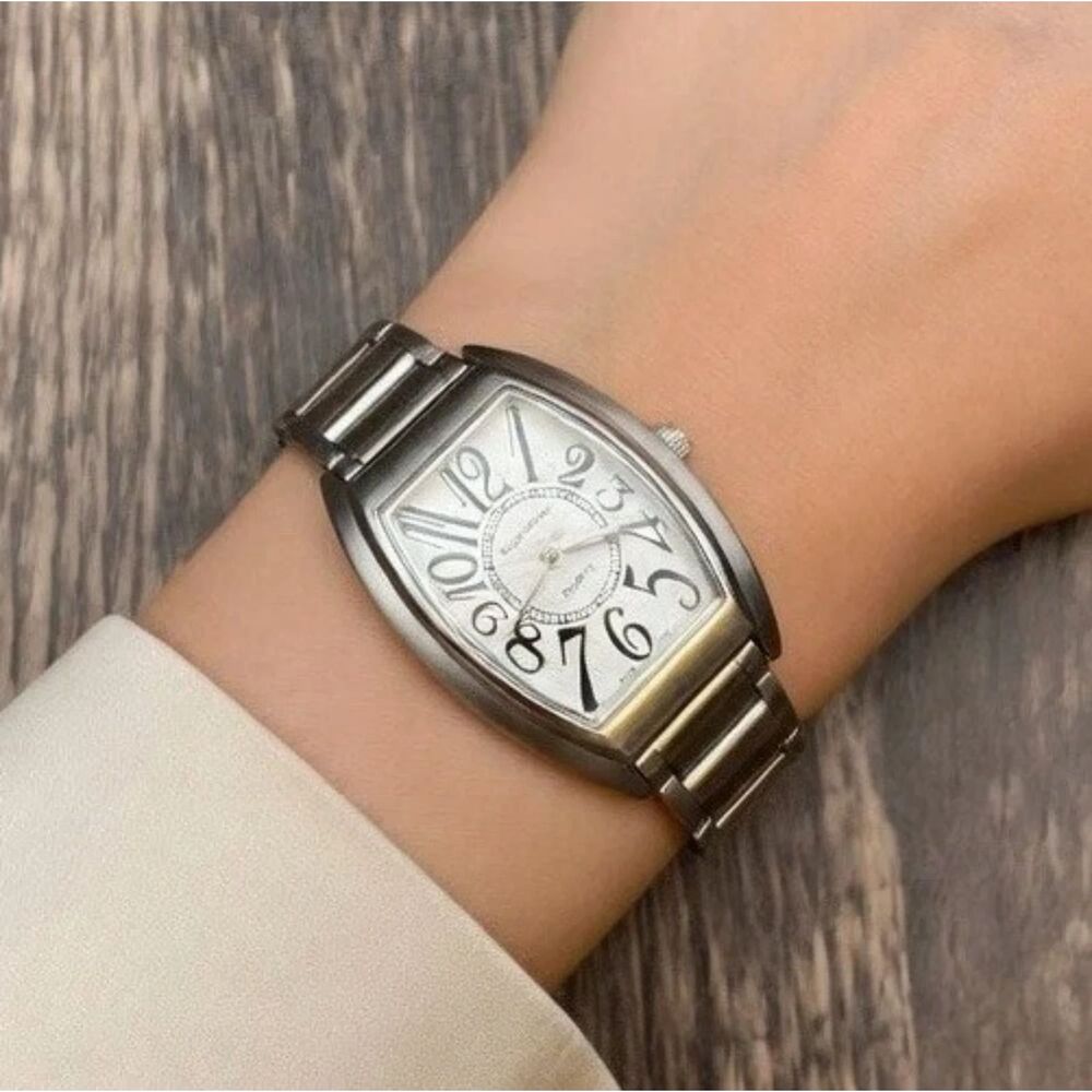Renaissance Silver Tone Watch New Battery